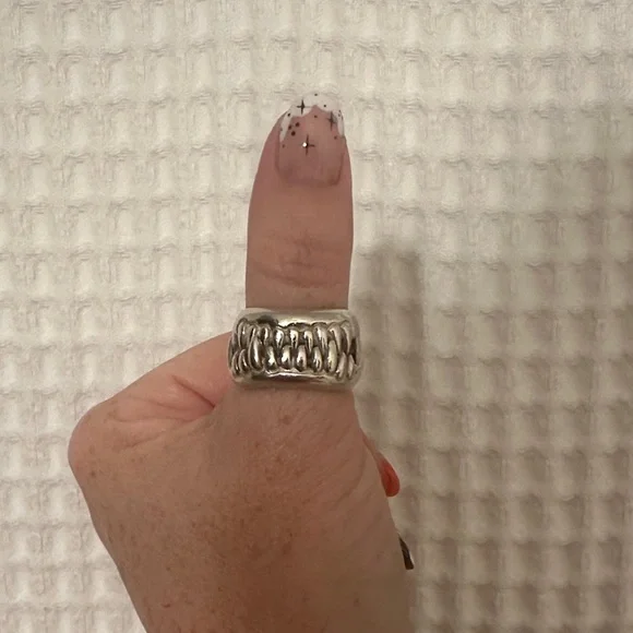 Fang vampire Sterling Silver Ring - Picture 1 of 5